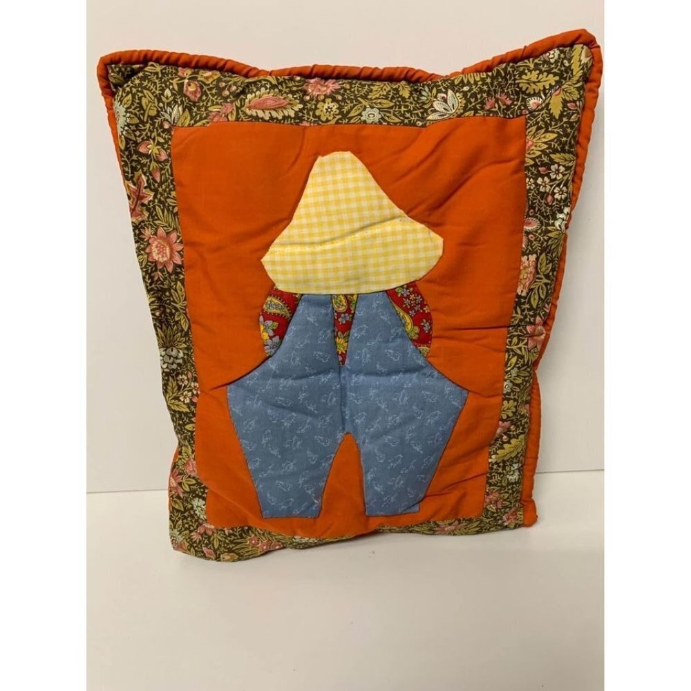 Vintage 1970’s Quilted Toss Pillow